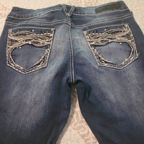 Vanity Premium Jeans - Picture 4 of 4